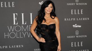 Лорън Санчес показа стегнатото си телосложение докато се наслаждаваше на