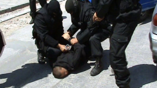Полицаи пребили жестоко задържан в Пловдив?