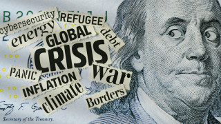 Светът е потънал в дълг — и не просто в