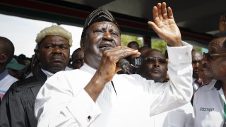 Кенийският опозиционен лидер Рейла Одинга положи клетва като президент на