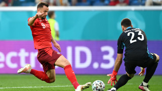 Швейцария 0 1 Испания 40′ Източник 38′ Събитията горе долу