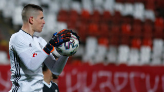 Две оферти от чужбина е имало за вратаря на ФК