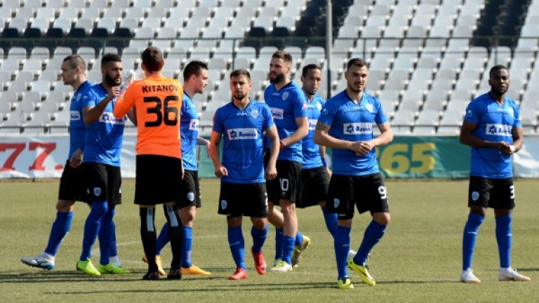 Петима отпаднаха от групата на Черно море за мача с Лудогорец