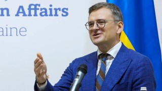 Украинският външен министър Дмитро Кулеба заяви в понеделник че родината