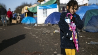 Властите в Кале събориха част от лагер на мигранти