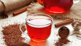 На света съществуват стотици видове чайове от силните черни