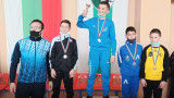 Внукът на Янко Шопов сред медалистите на Държавното първенство по борба за деца
