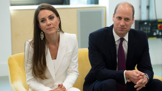 Няма как да не се сетим за израза Тежка е