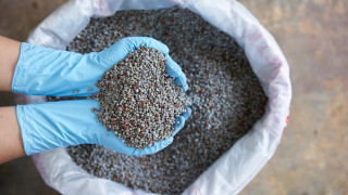 Индия е вторият по големина производител на изкуствени торове в света, но разчита все повече на вноса и от Русия