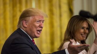 Президентът на САЩ Доналд Тръмп използва Туитър за да защити