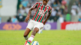 Рома изпреварва Барса за бразилец