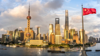 Икономисти анкетирани от CNBC решиха да не вярват в светлото