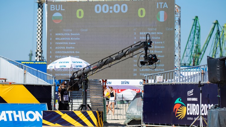 44 държави гледат на живо мачовете от Европейското първенство по плажен хандбал във Варна
