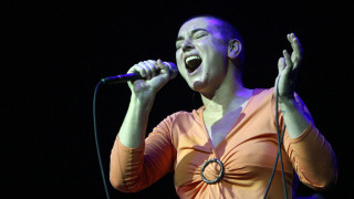 Ирландската протестна певица Шиниъд О Конър си отиде едва на 56
