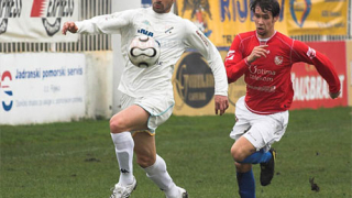 Гонзо налита на съотборник