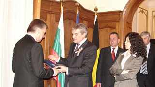 МВР удостои с медал вътрешния министър на Белгия