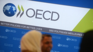 Войната на Русия срещу Украйна продължаващата пандемия от коронавирус и