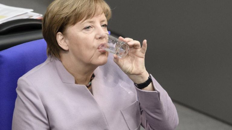 Меркел "скръцна със зъби" на Турция
