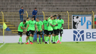 Илиан Илиев определи група от 19 футболисти за гостуването на