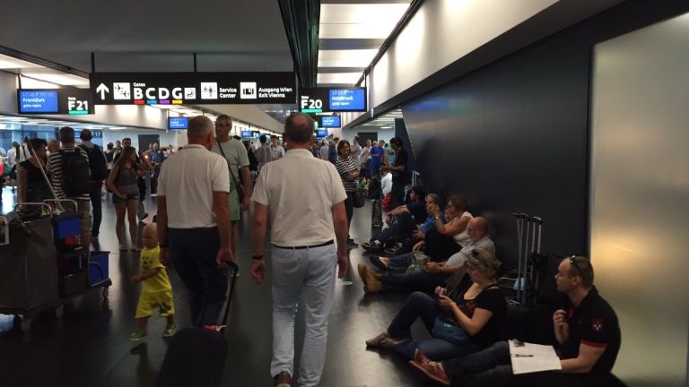 Всички полети от летище Виена са отменени