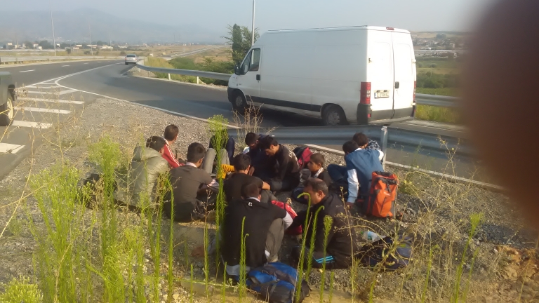 14 мигранти са хванати в неделя на пътя Созопол-Бургас
