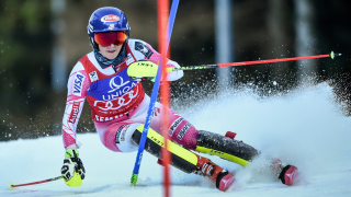 Носителката на големия кристален глобус американката Микаела Шифрин спечели слалома