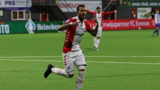 Локомотив Пловдив може да се подсили с перуанския национал Серхио