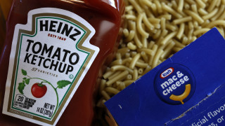 След десетилетие заедно кечупът се разделя с наденичките Kraft Heinz