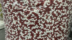 Разбиха незаконен цех за лекарства в Асеновградско, двама чешки граждани са обвиняеми