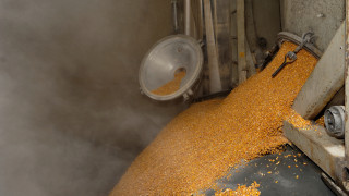 Собственикът на мелницата в село Бохот Златко Анчев е инженер технолог