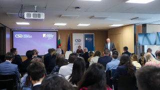 През 2023 г административната корупция в България достигна трети връх