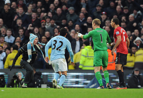 Осъдиха фен на 56 дни затвор