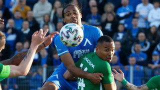 Централният защитник на Левски Келиан ван дер Каап е