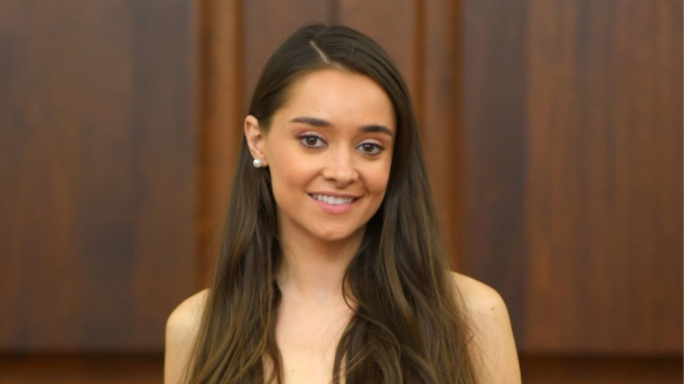 Защо Валерия от "Ергенът" е научила българската азбука на 12 г.