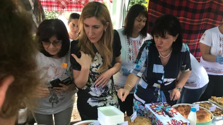 Председателят на Народното събрание Цвета Караянчева откри Фестивал на българския