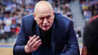 Старши треньорът на ЦСКА Росен Барчовски коментира темите около клуба