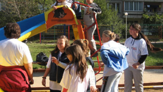 Проверяват детските площадки в Пловдив