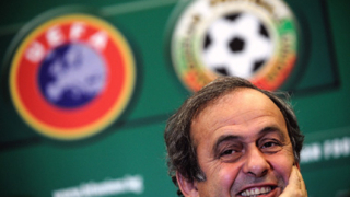 Платини скочи на Блатер, подкрепя йорданския принц за шеф на ФИФА