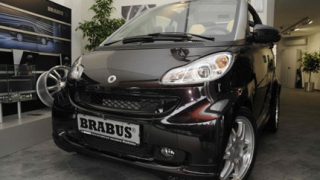 Разиграват Smart Brabus на търг
