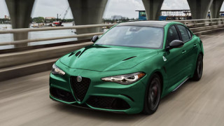 Новият модел Giulia на италианската автомобилна компания Alfa Romeo влиза
