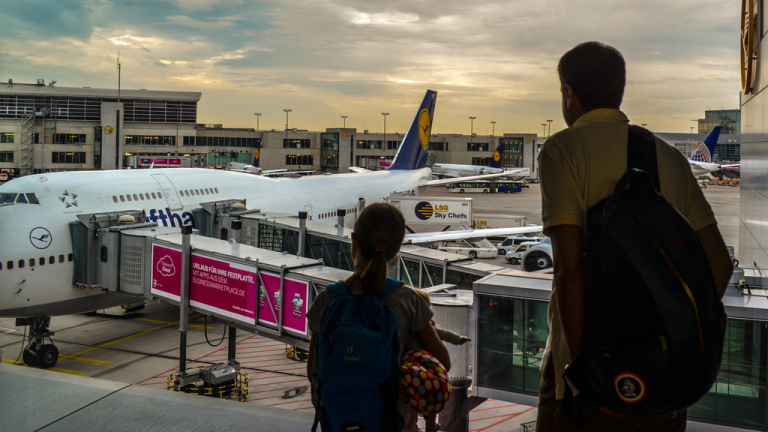 Мегасделка: Германската Fraport взема 14 гръцки летища срещу 1,2 милиарда евро  