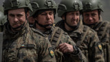 България се хвърля във високотехнологичните войни с икони и удивителна управленска немощ