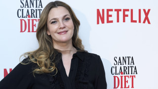 Вчера в профила си в Instagram Дрю Баримор публикува клипче