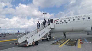 Отборът на Локомотив Пловдив пристигна в Копенхаген Черно белите пътуваха с