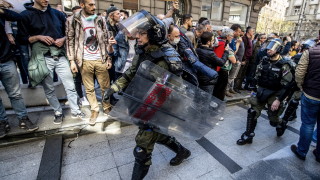 Сръбският президент Александър Вучич не изключва радикализация на протестите в страната съобщава