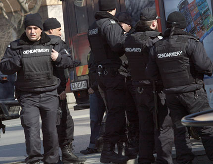 Полицията задържа 11 души по време на Дербито
