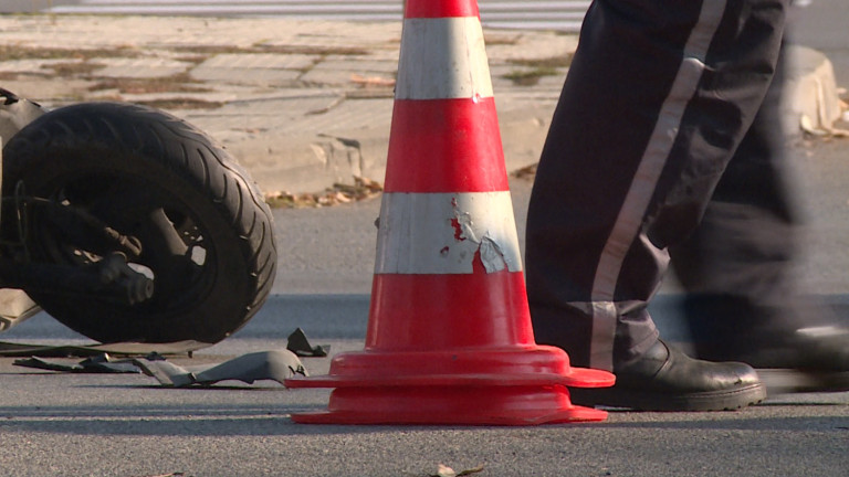 Мотоциклетист загина след удар в мантинела на магистрала „Хемус”