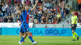 Тази сутрин отборът на Виктория Пилзен отпътува за София където