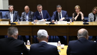 Депутатите от Комисията по външна политика и Комисията по отбрана