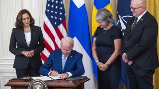 Байдън подписа документите на Финландия и Швеция за НАТО